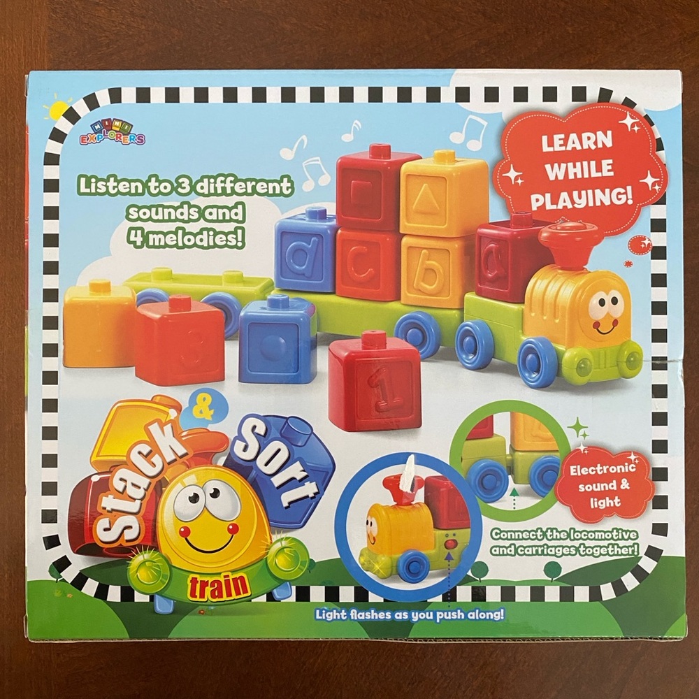 NIB Stack & Sort Train - Picture 2 of 2